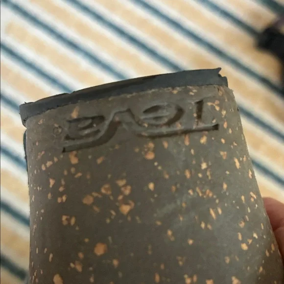 Women's Teva Black Leather Sandals, size 8 - Picture 6 of 7